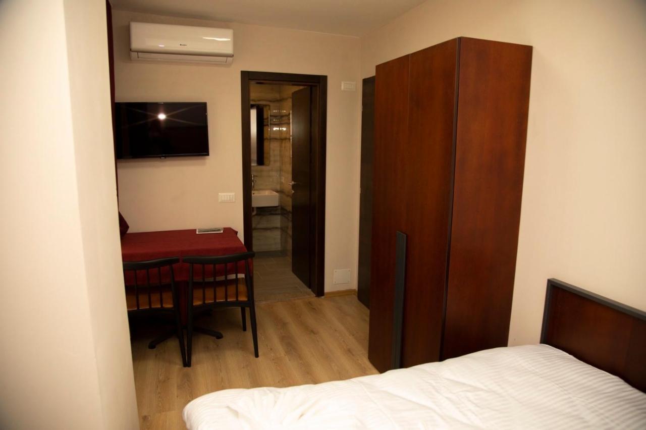 Hotel Oferta Prizren Exterior photo