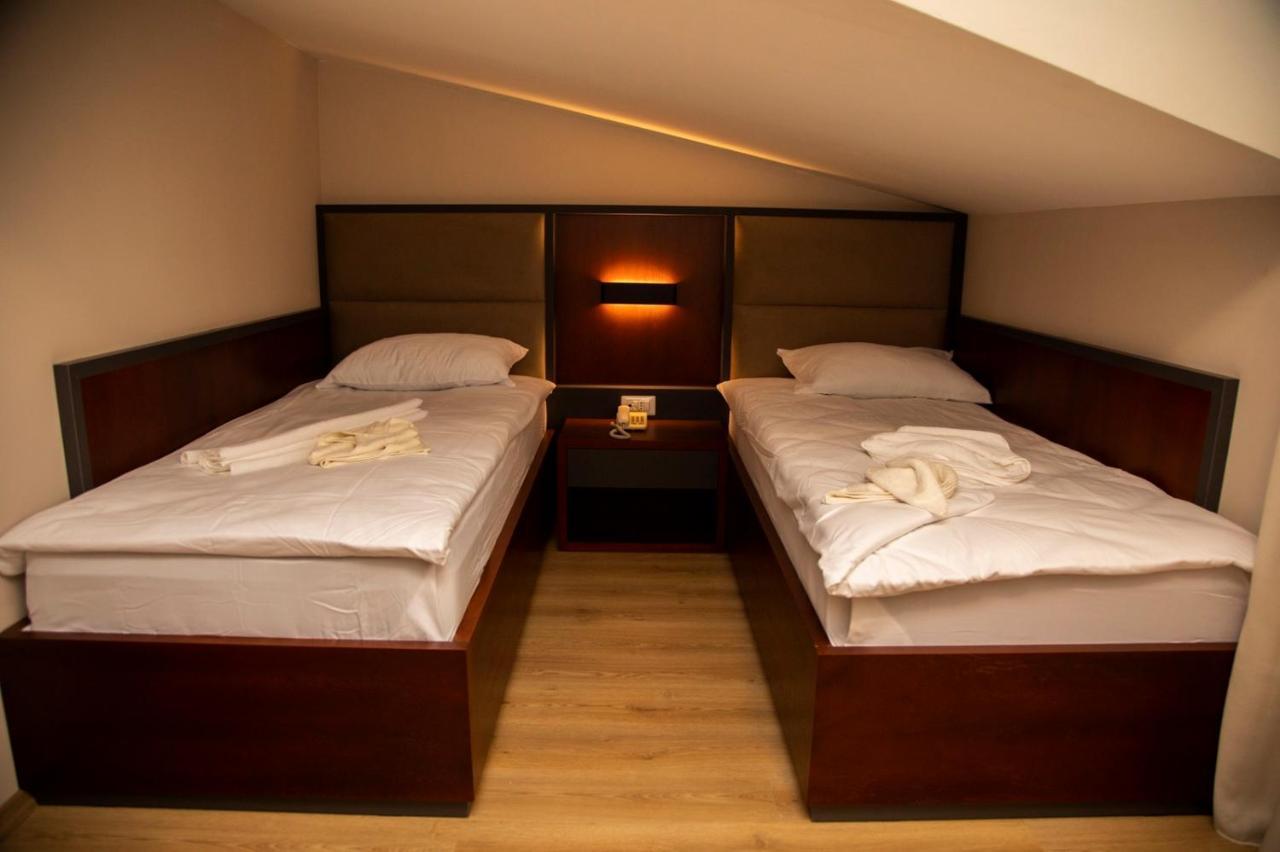 Hotel Oferta Prizren Exterior photo